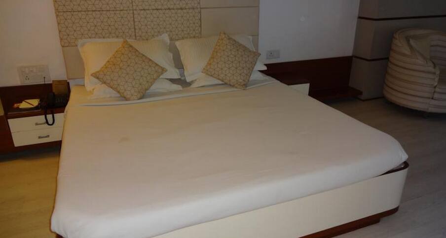 Ranjit's Golden Oak Resort, Bhopal 4